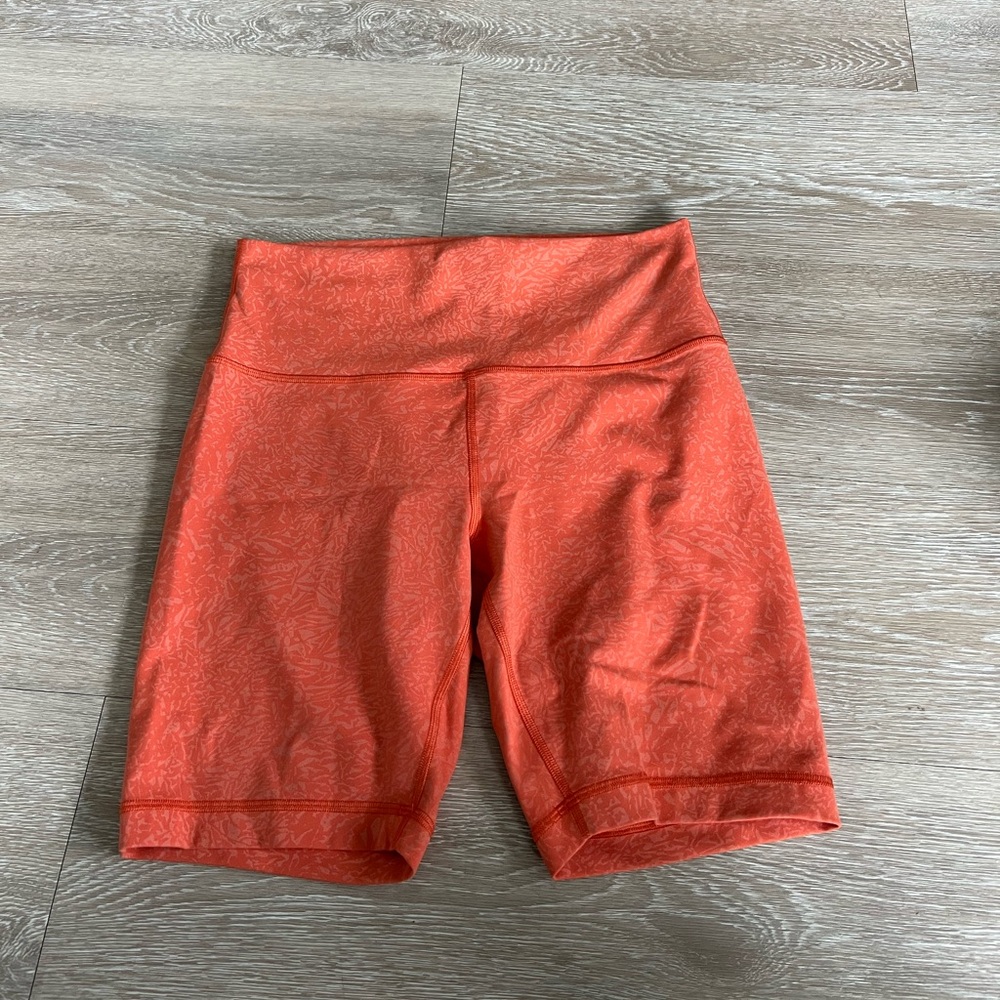 Lululemon Wunder Train High Rise Short 8”